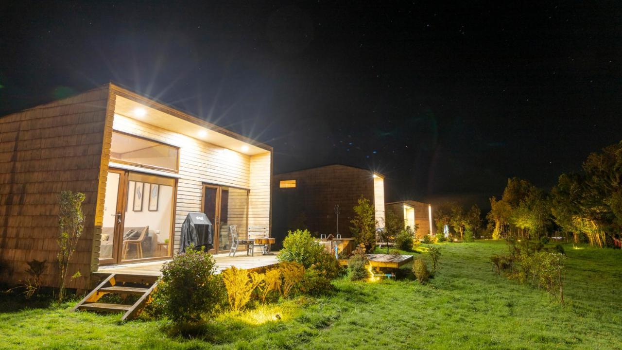 צ'ונצ'י Cabanas Arrayanes De Huillinco En Chiloe מראה חיצוני תמונה